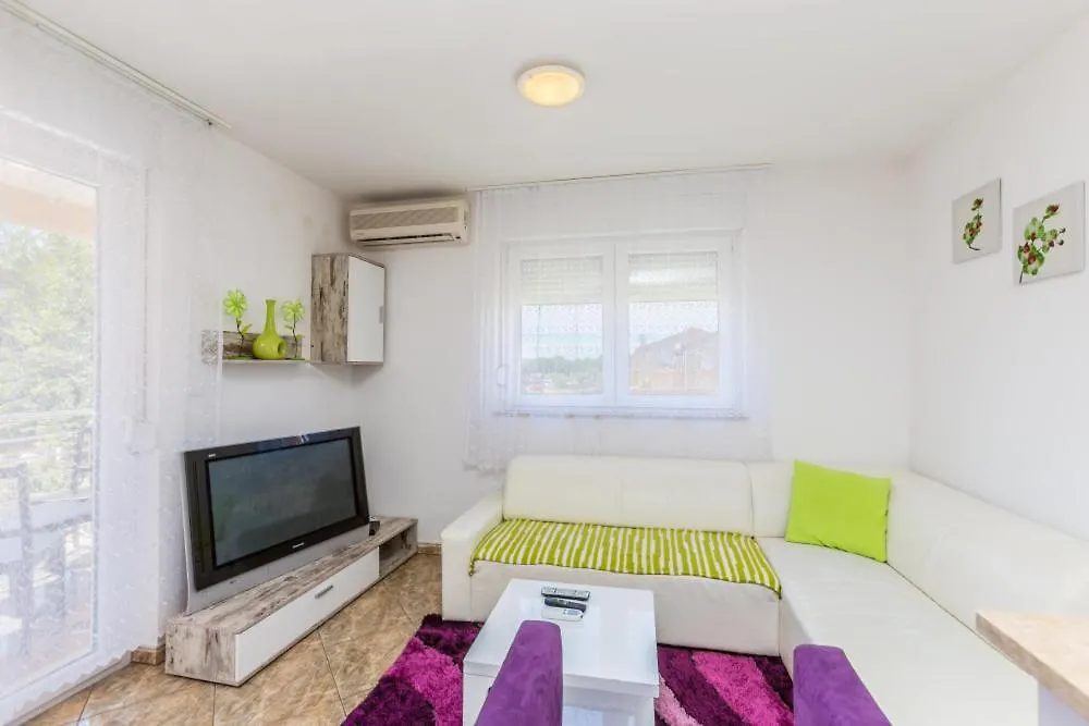 Apartment Hannah Medulin 0*,  Croatia