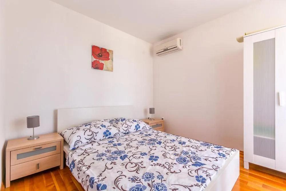 Apartment Hannah Medulin