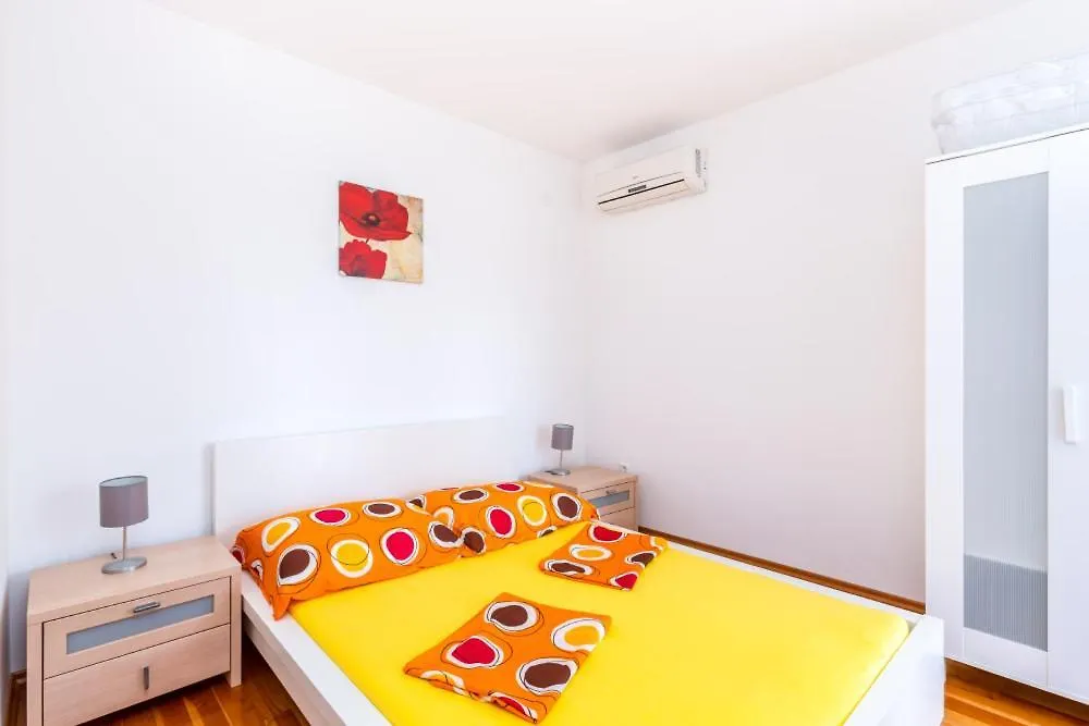 Apartment Hannah Medulin
